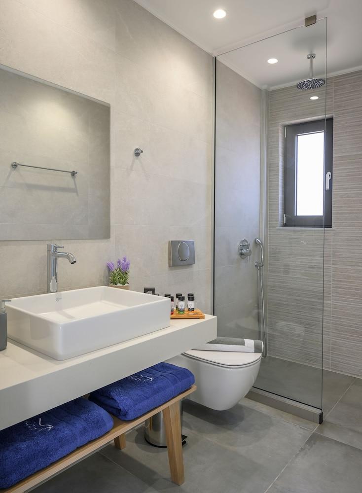 Athina Suites Luxury Suites Near The Sea Platanias Platanés Εξωτερικό φωτογραφία
